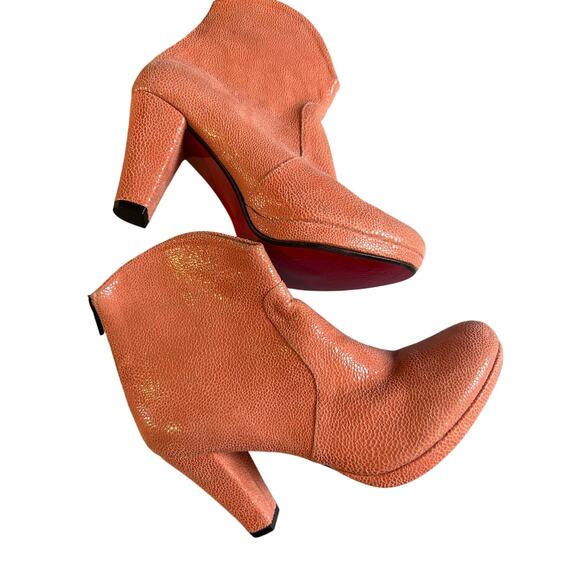 Artemis Tan Booties Heeled Red Bottom Women Size 8 EU 39 Pink Leather
